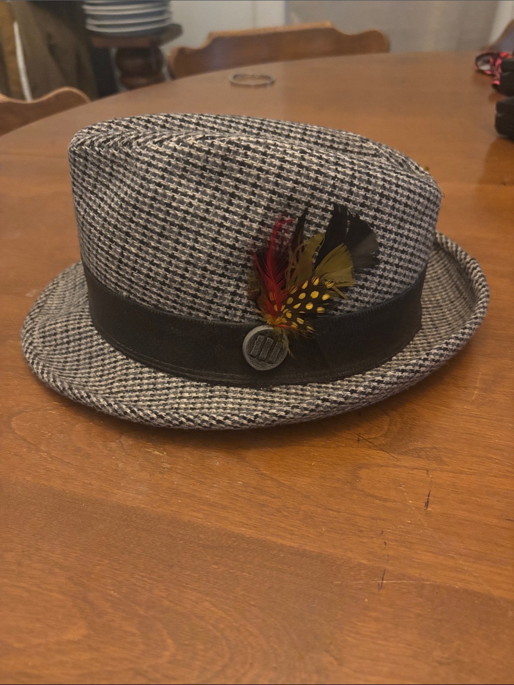 Vintage 60s United Hatters Union Made Men's Houndstooth Fedora Hat 7 1/8 Feather